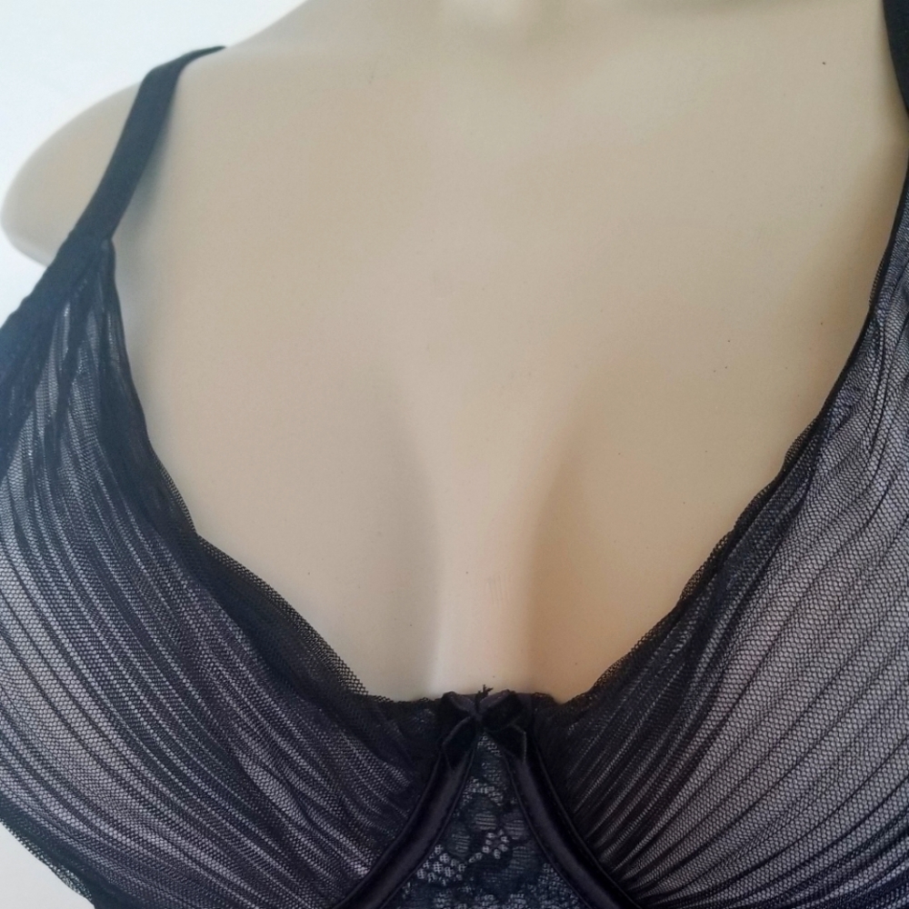 Perfect Plunge - Hunkemoller 36DDD